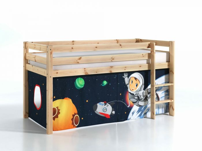 Halfhoogslaper vanessa in massieve den natuur met speeltent in de ruimte main product photo