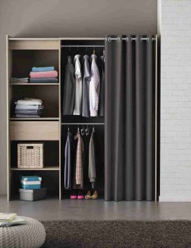 DE_198456 | Uitschuifbare dressing kast met gordijn Chicago in geborstelde eik. | Belfurn